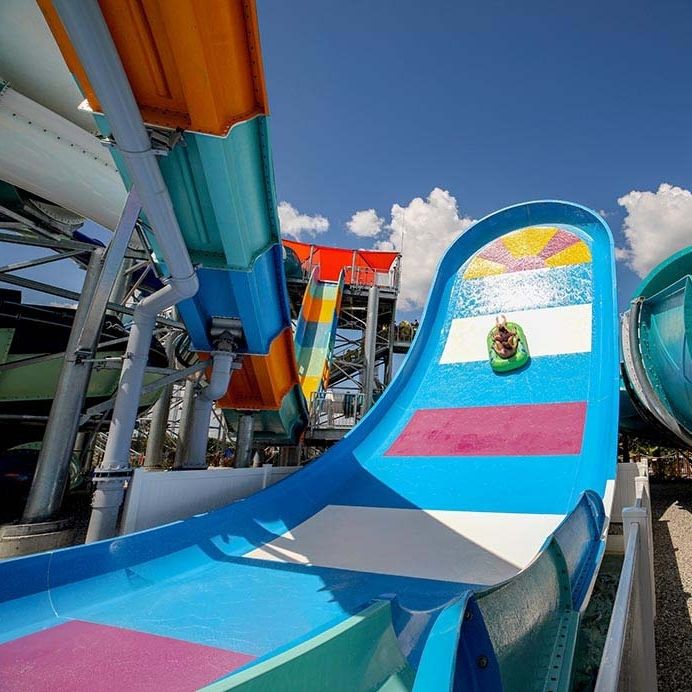 Toboggan tournant BLASTERANGO WhiteWater pour parc aquatique