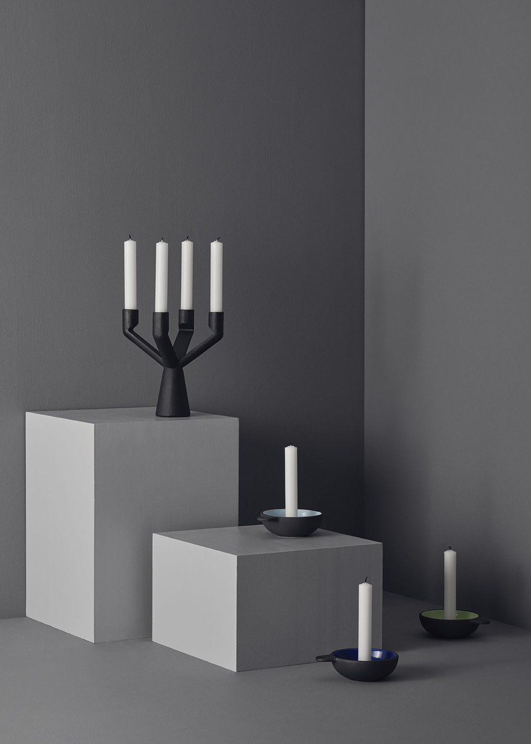 Bougeoir italien en fonte d'aluminium 80's - The