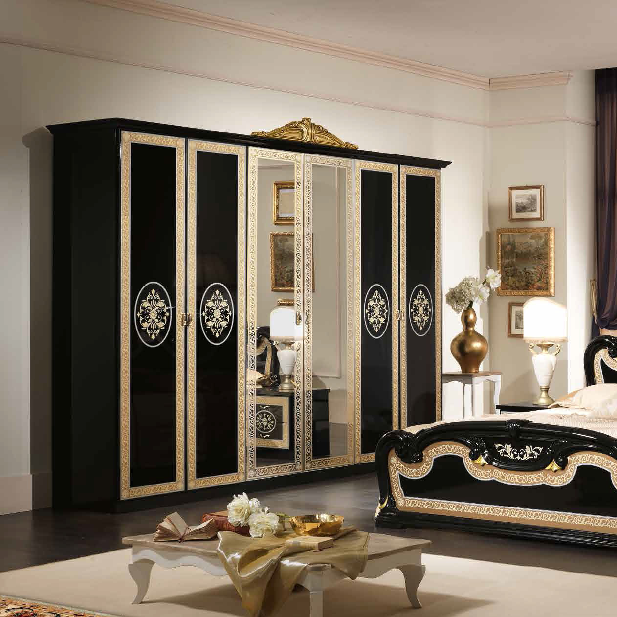 Armoire de style NATALIE M.C.S. en bois laqué / à portes battantes