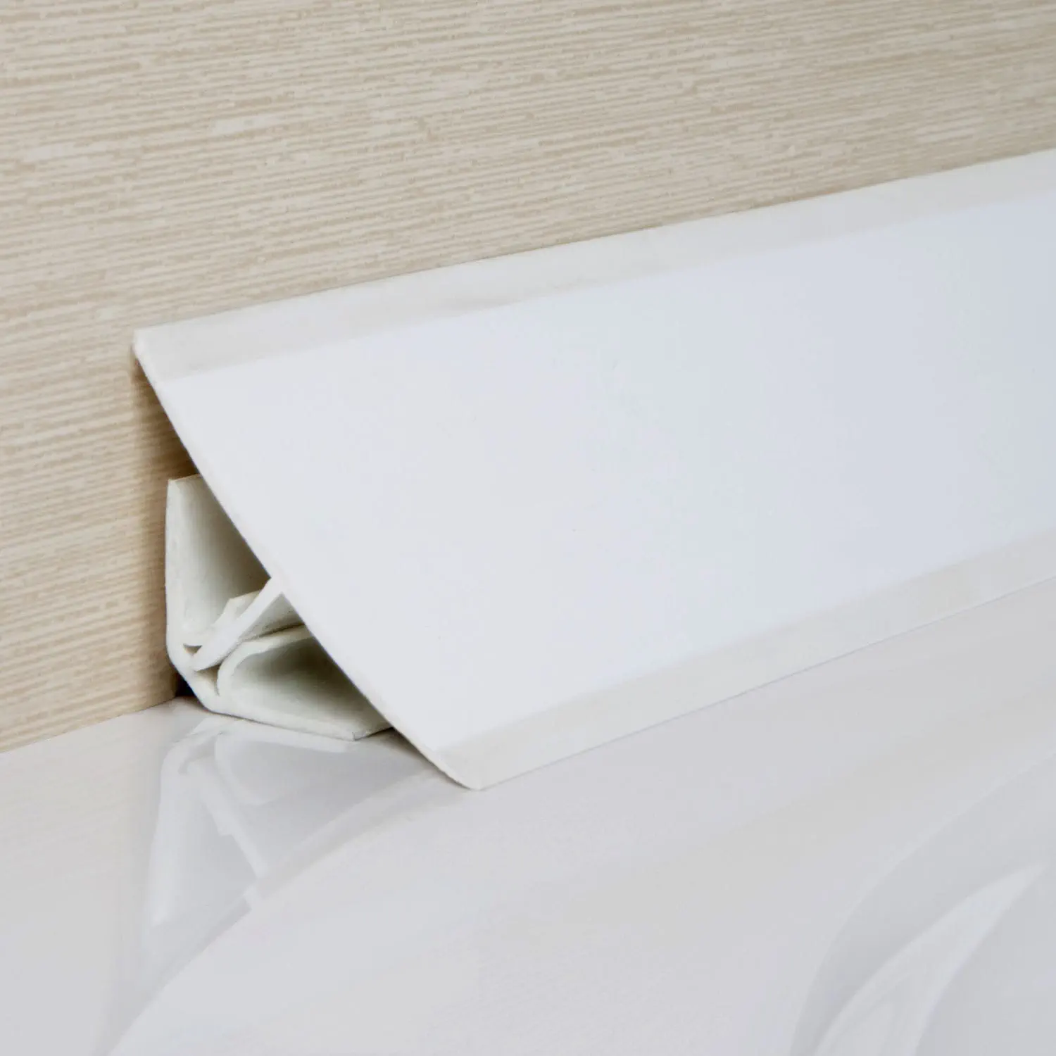 Baguette De Finition Pour Sol Pvc Profilé de finition en PVC - NOVOESCOCIA® 3 PVC - EMAC - pour angle  intérieur