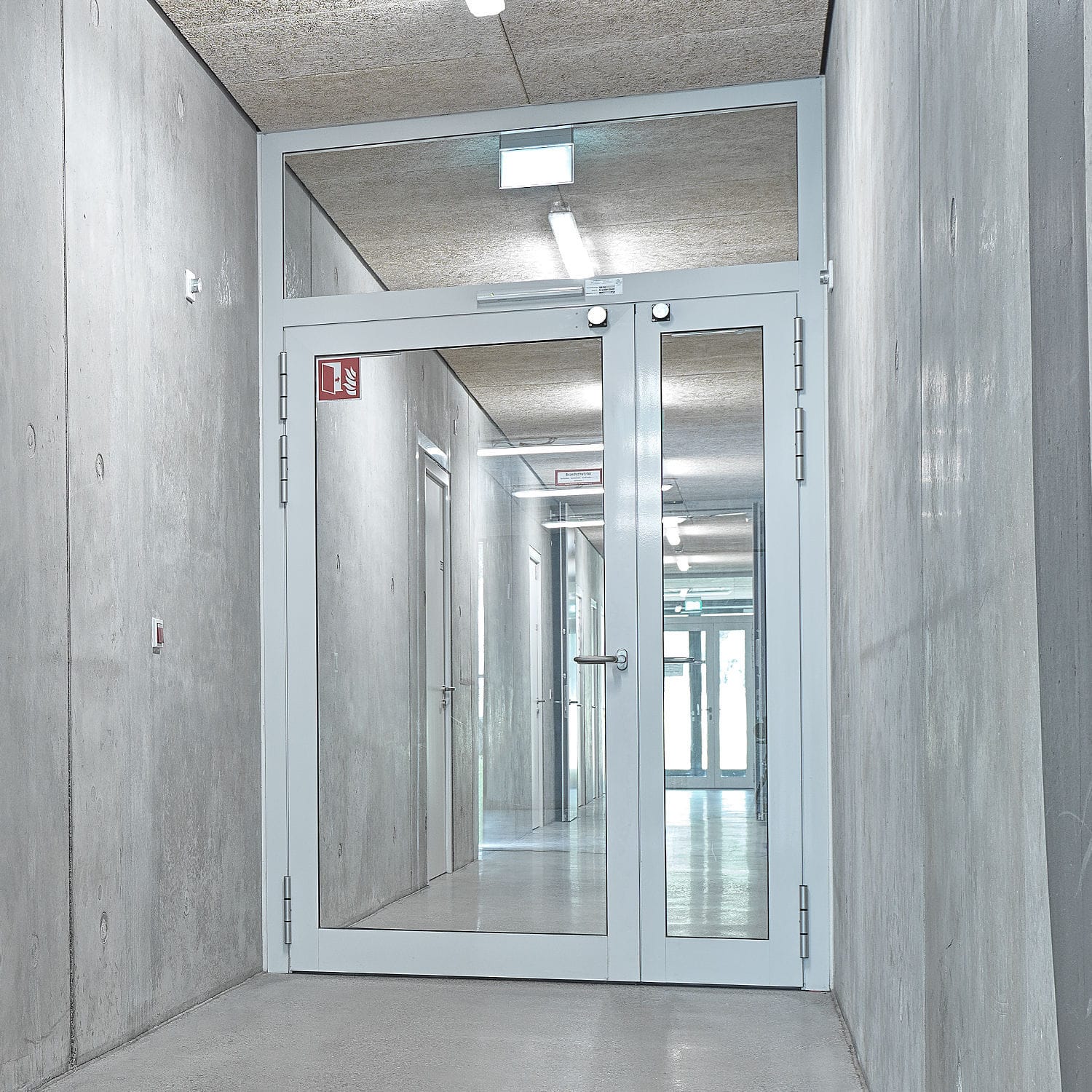 Porte coupefeu D 82 FP heroal d'entrée / en aluminium / battante