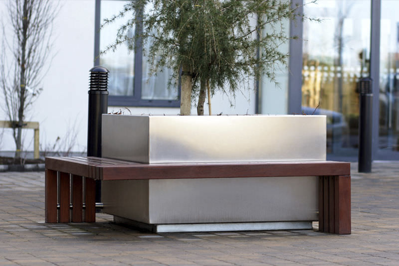 Jardiniere En Acier Inoxydable S57 Omos Ltd En Bois Rectangulaire Avec Banc Integre