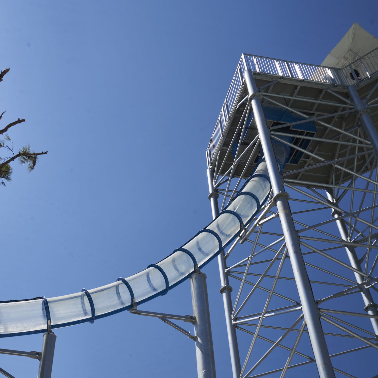 Toboggan tournant GLASSY LOOPING ROCKET Polin Waterparks pour parc aquatique / tubulaire