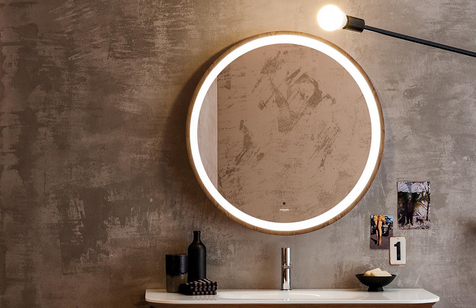 Miroir Salle De Bain Lumineux Rond Bright Shadow Online Miroir Salle De Bain Lumineux Rond Bright Shadow Online