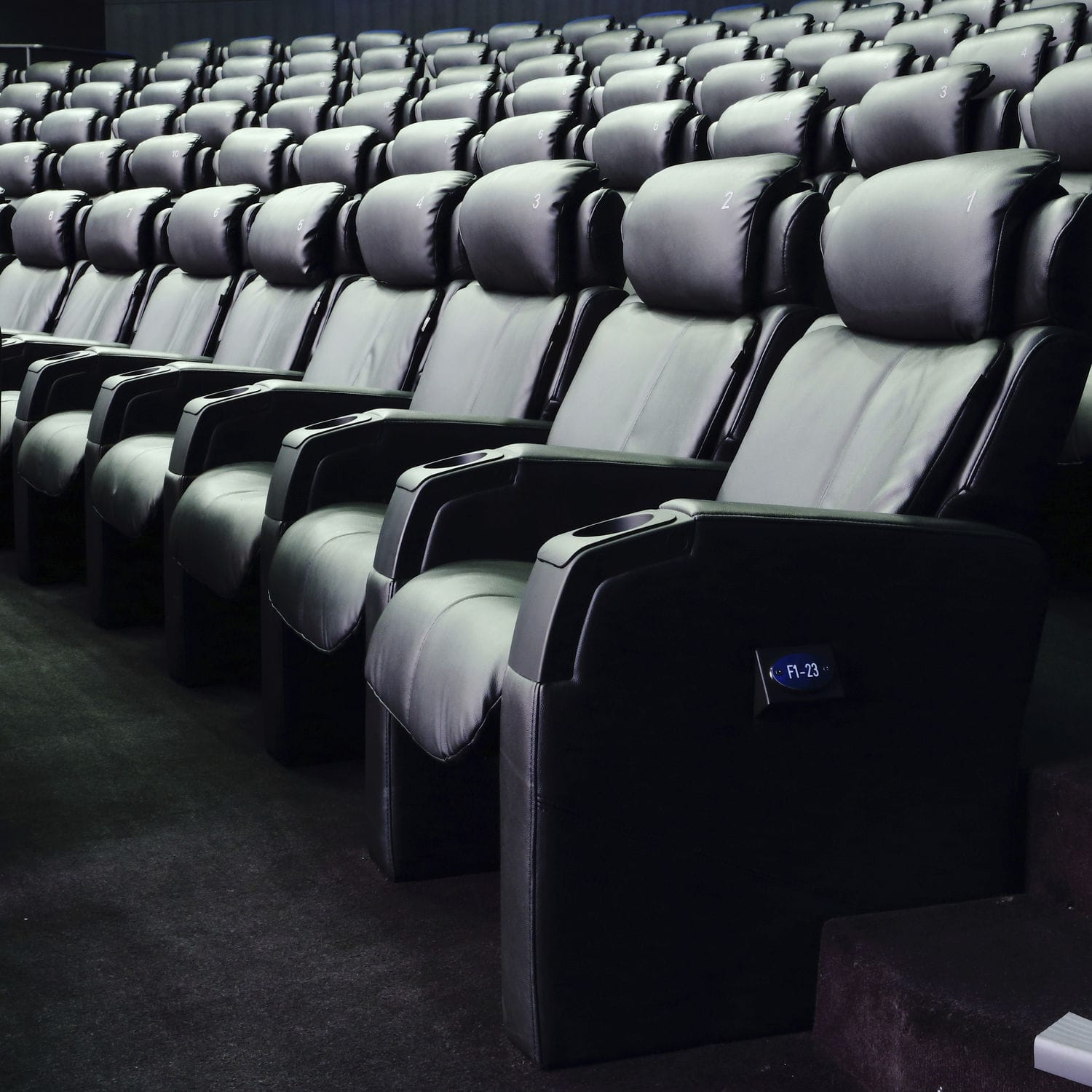 Pourquoi Les Fauteuils De Cinéma Sont Rouges