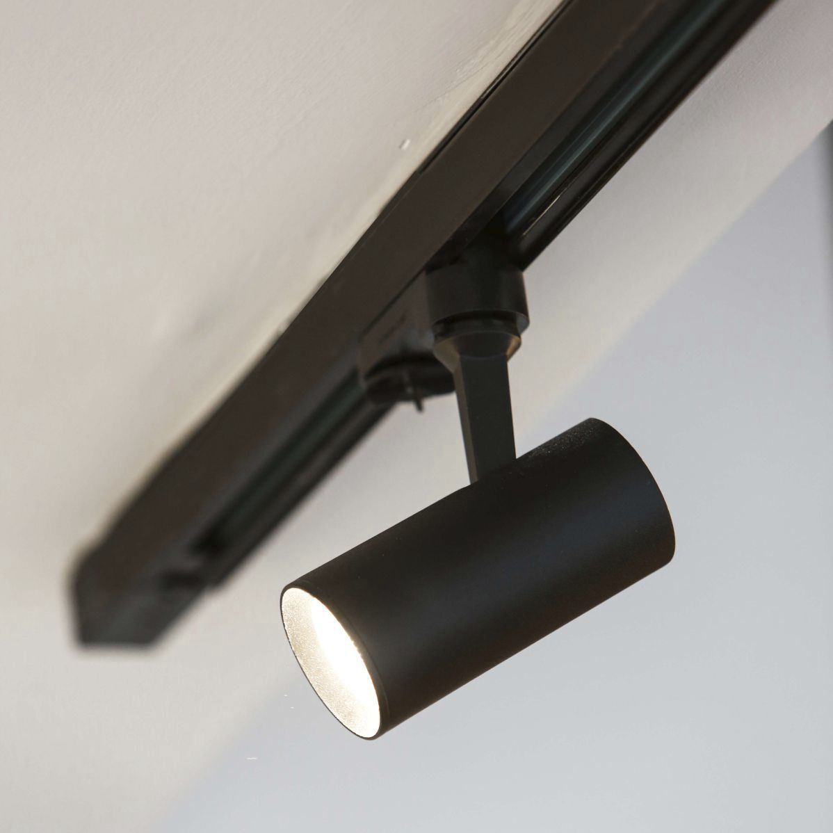 Éclairage sur rail à LED PICOLO Beneito Faure Lighting rond / en aluminium / professionnel