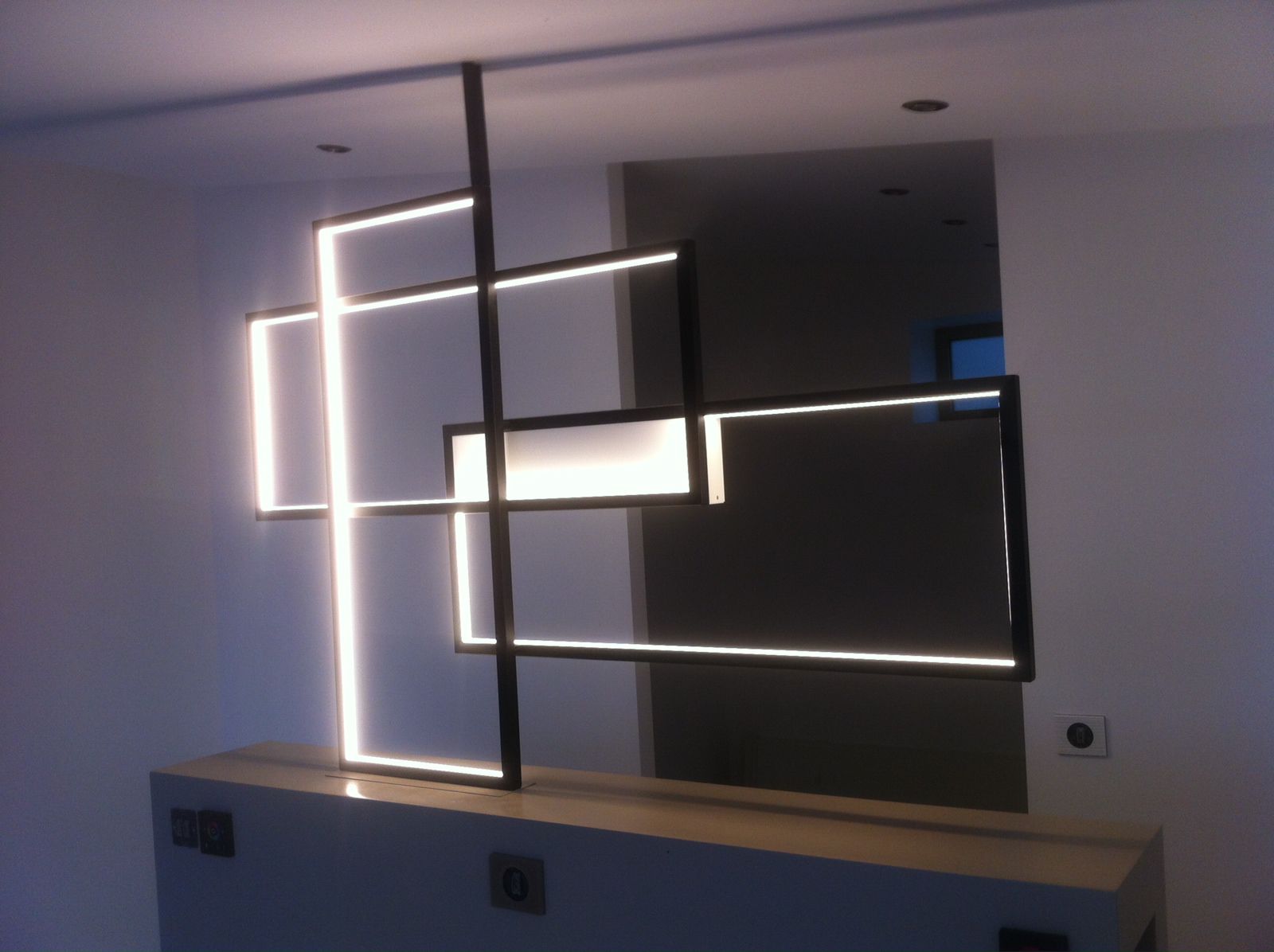 Applique murale design original TRIO LT CINIER en acier / à LED