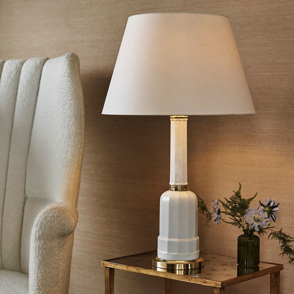 Lampe de table - COLMAR - VAUGHAN - en laiton / en verre / contemporaine