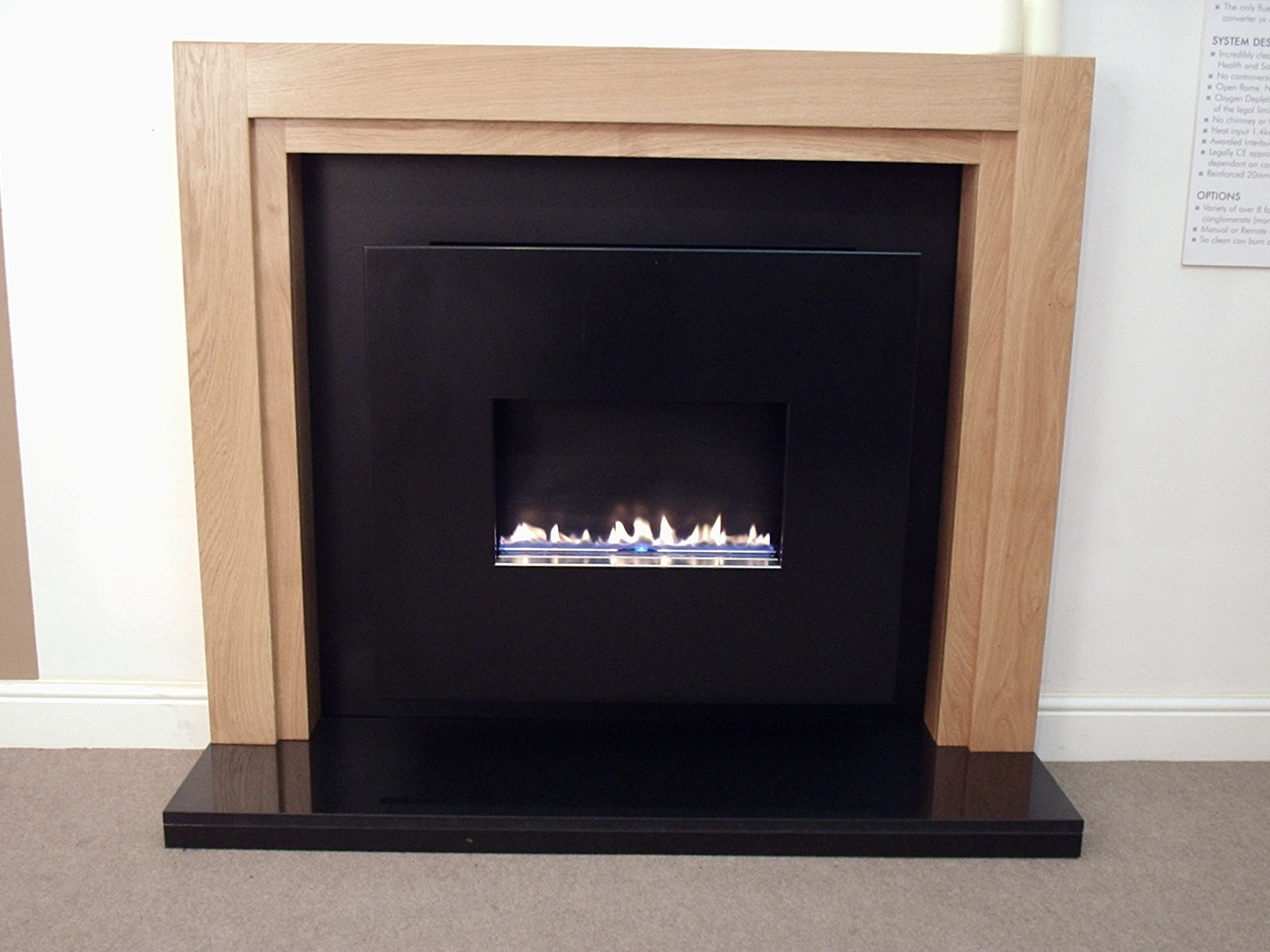 Cheminée à gaz CORONA CVO FIRE contemporaine / à foyer ouvert / à encastrer