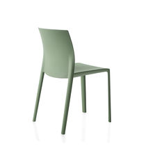 Chaise contemporaine / en polypropylène...