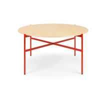 Table contemporaine / en bois massif / en...