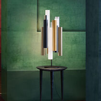 Lampe de table / en métal / en Plexiglas®...