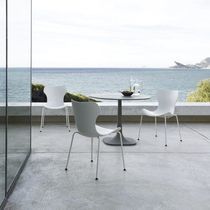 Chaise de jardin contemporaine / en thermoplastique...