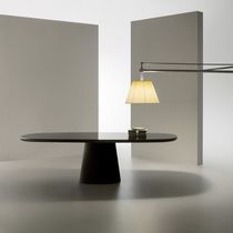 Table contemporaine / en bois / en verre...
