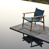 Fauteuil contemporain / en tissu / en bois...