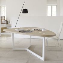 Table contemporaine / en MDF / en fibre...