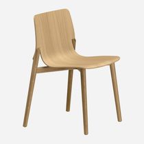 Chaise contemporaine / tapissée / empilable...