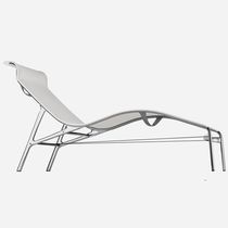 Bain de soleil contemporain / en fonte d'aluminium...