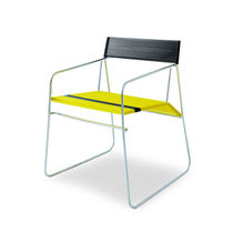 Chaise contemporaine / en cuir / avec piètement...