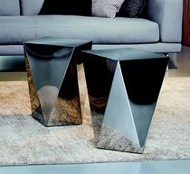 Table d'appoint contemporaine / en acier...