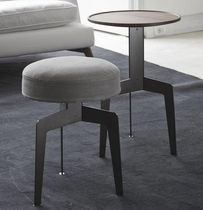 Table d'appoint contemporaine / en noyer...