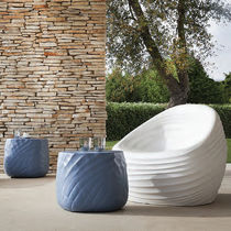 Fauteuil contemporain / en mousse de polyuréthane...