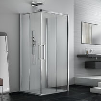 Cabine de douche en verre / en aluminium...