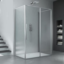 Cabine de douche en verre / en aluminium...