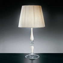 Lampe de table / en verre / en tissu / classique