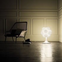 Lampe de table / en polyéthylène / en métal...