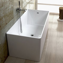 Baignoire à poser / par Giulio Cappellini...