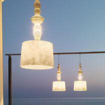 Suspension / en fibre de verre / contemporaine...