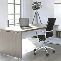 Ensemble bureau et rangement professionnel