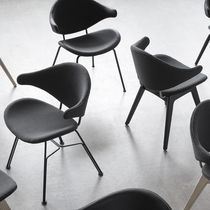 Chaise contemporaine / en tissu / tapissée...