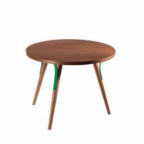 Table d'appoint contemporaine / en noyer...