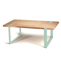 Table à manger contemporaine / en noyer...