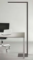 Lampe sur pied / contemporaine / en aluminium...