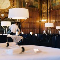 Lampe sur pied / en métal / en tissu / contemporaine