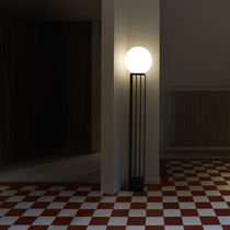 Lampe sur pied / en acier à revêtement par...