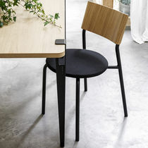 Chaise contemporaine / en tissu / en chêne...