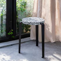 Tabouret contemporain / en plastique / avec...