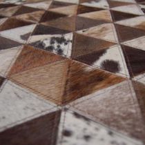 Tapis contemporain / à motif géométrique...