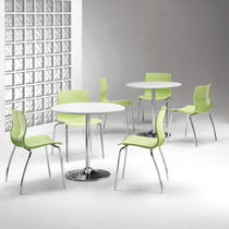 Chaise de restaurant contemporaine / en...