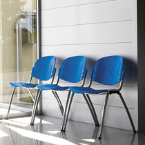 Chaise visiteur contemporaine / empilable...