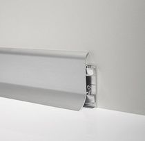Plinthe en aluminium / pour cablage électrique