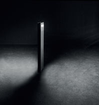 Borne d'éclairage urbaine / contemporaine...