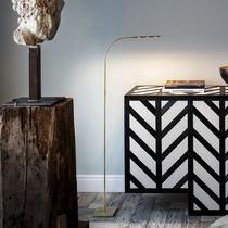 Lampe sur pied / contemporaine / en laiton...