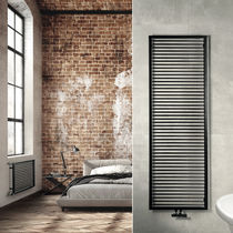 Radiateur sèche-serviettes à eau chaude...