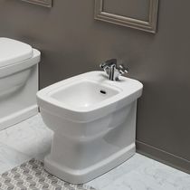 Bidet en céramique