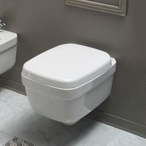 Toilettes suspendue / en céramique